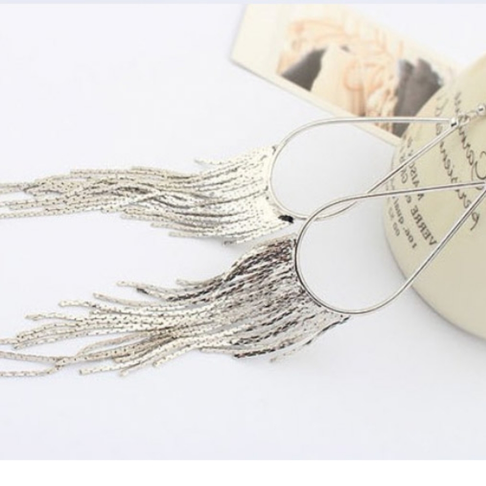 🎀 Rhodium & Gold Plated Long Tassel Earings - Picture 3 of 8